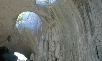 Пещера Проходна, Геопарк Златна Панега, Златният парк