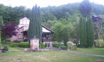 Темски манастир, шопинг в Пирот и Суковски манастир