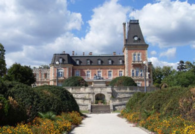 Варна, Музей на стъклото в гр. Белослав, археологическият музей с най-старото злато в света в гр. Варна, Парк-музей „Владислав Варненчик“ 